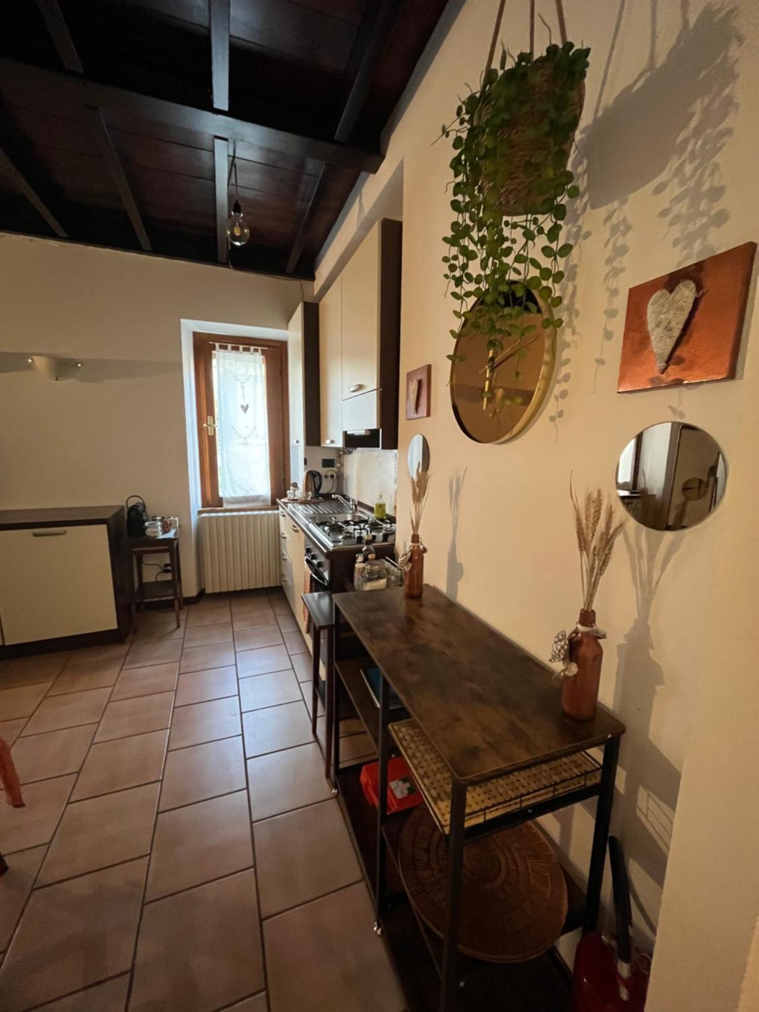 Appartement Porto Valentino 2 à Sirmione Extérieur photo