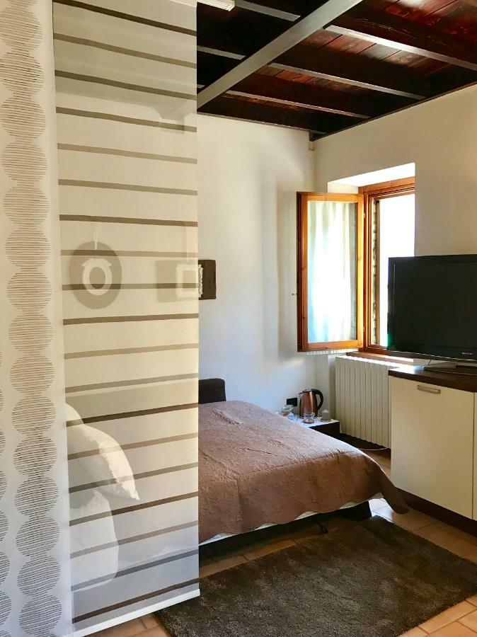 Appartement Porto Valentino 2 à Sirmione Extérieur photo